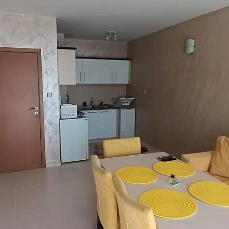 Двустаен Апартамент-Шато Несебър Apartment