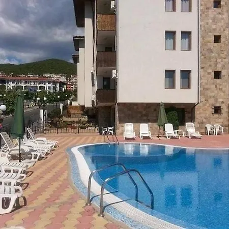 Двустаен Апартамент-Шато Несебър Apartment Sveti Vlas