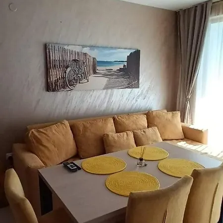Двустаен Апартамент-Шато Несебър Apartment Sveti Vlas
