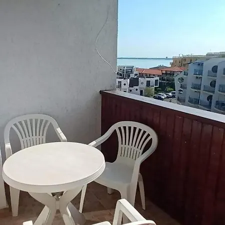 Двустаен Апартамент-Шато Несебър Apartment